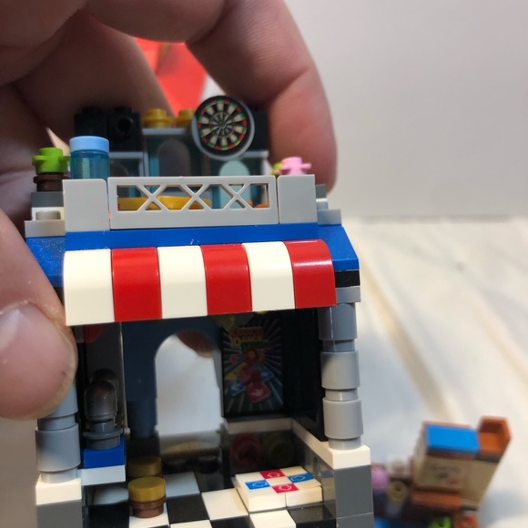 Building Block Sets as is no instructions extra pieces included - Picture 7 of 13